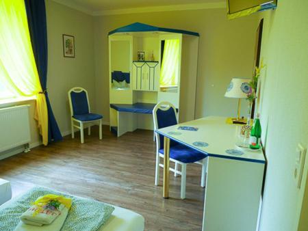 Hotel & Ristorante Positano Radeburg Екстериор снимка