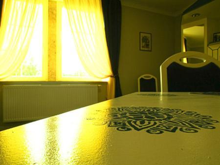 Hotel & Ristorante Positano Radeburg Екстериор снимка